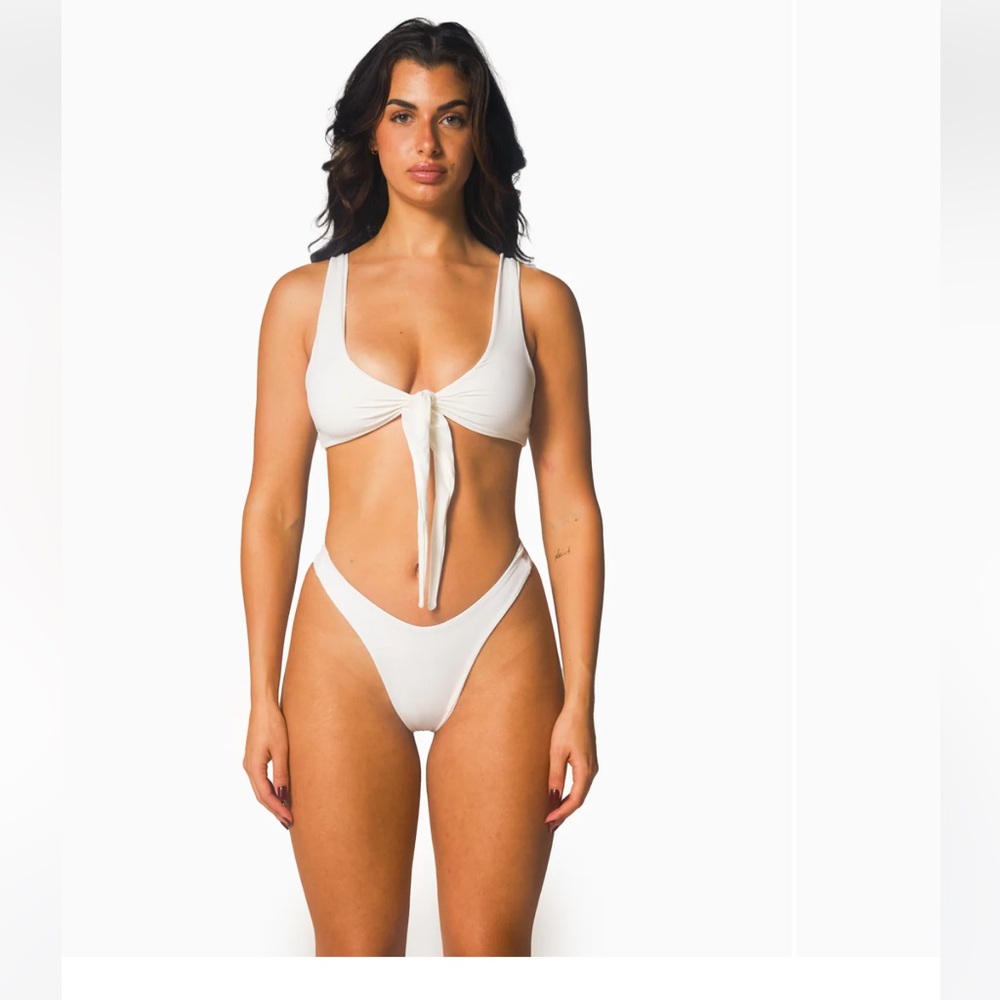 437 white bikini - Kenzie Top, Aubrey bottoms